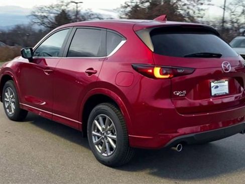 New 2025 MAZDA CX-5 AWD 2.5 S w/ Preferred Package image 4