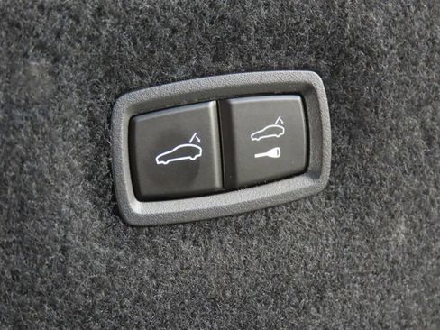Certified 2021 Porsche Taycan Turbo AWD/4WD image 44