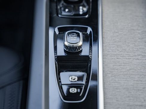 New 2026 Volvo XC60 B5 Plus w/ Protection Package Premier image 25