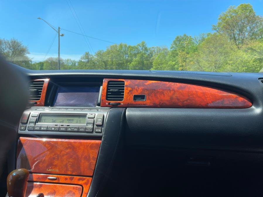 Used 2002 Lexus SC 430 Convertible RWD image 27