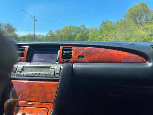 Used 2002 Lexus SC 430 Convertible image 27