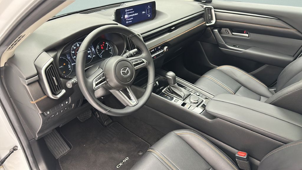 Used 2025 MAZDA CX-50 AWD 2.5 Hybrid w/ Premium Pkg image 12
