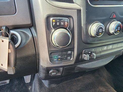 Used 2015 RAM 1500 Express AWD/4WD image 14