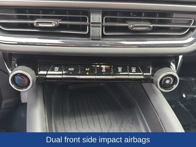 Certified 2024 Chevrolet Equinox EV RS FWD image 14