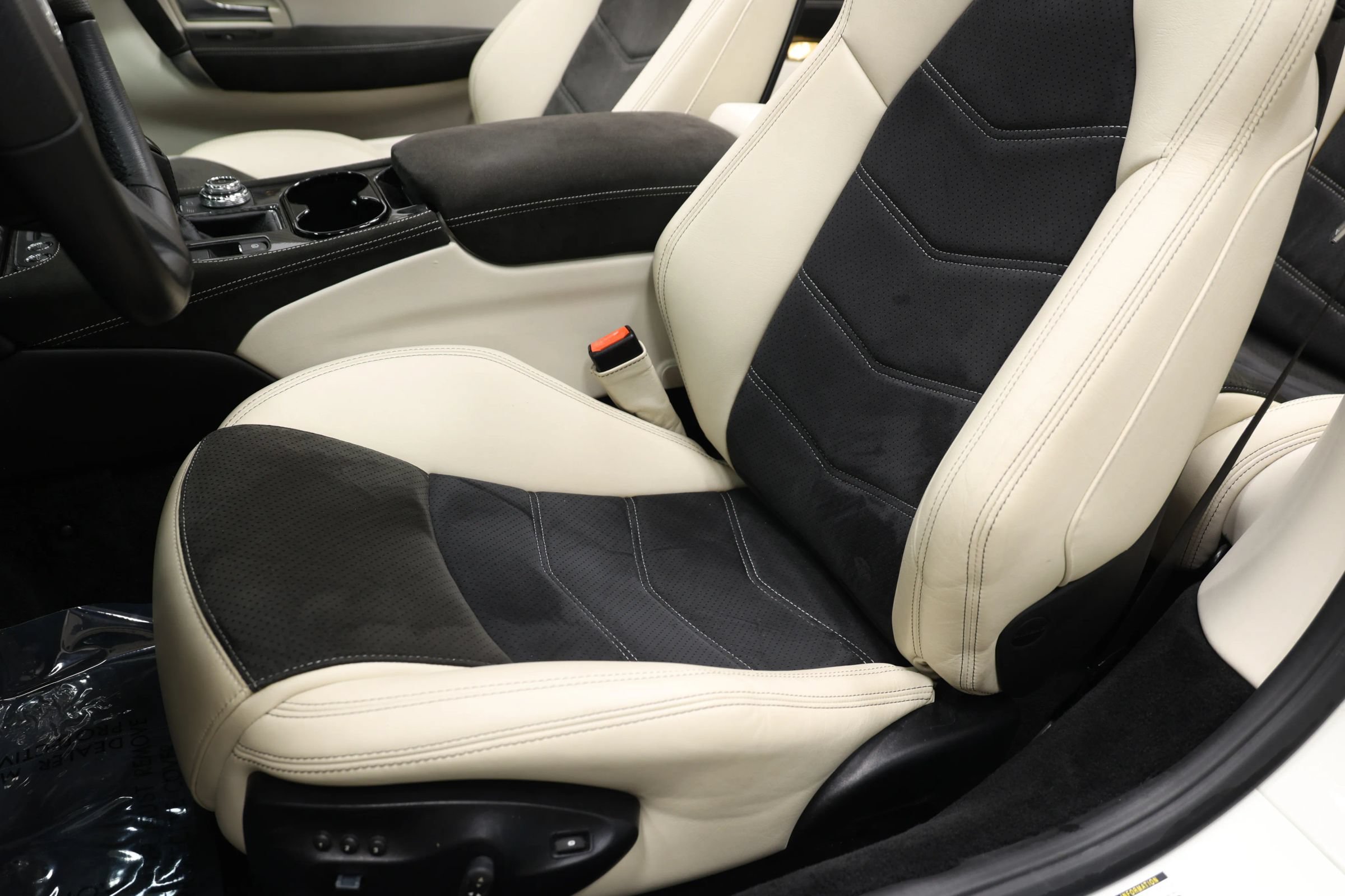 Used 2018 Maserati GranTurismo Sport RWD image 19