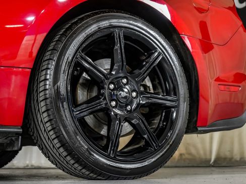 Used 2019 Ford Mustang Coupe w/ Black Accent Package RWD image 45