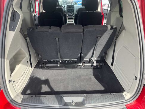Used 2012 Dodge Grand Caravan SXT w/ Security Group FWD image 27