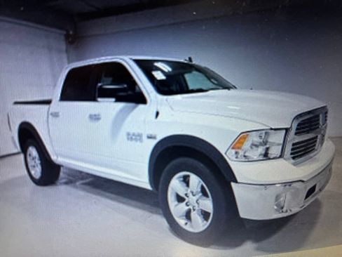 Used 2017 RAM 1500 Big Horn AWD/4WD image 3