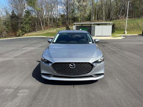 Used 2019 MAZDA MAZDA3 Base image 2