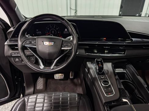 Used 2023 Cadillac Escalade V w/ LPO, ONYX Package AWD/4WD image 12