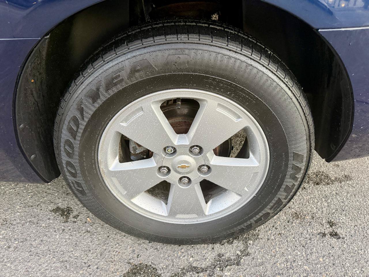 Used 2008 Chevrolet Impala LT w/ Luxury Edition Package FWD image 10