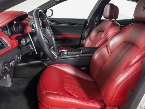 Used 2022 Maserati Ghibli Modena Q4 image 19