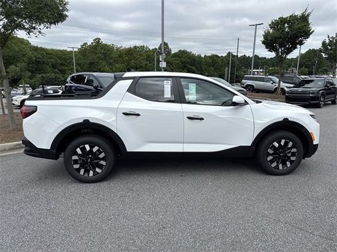 New 2026 Hyundai Santa Cruz SE image 8