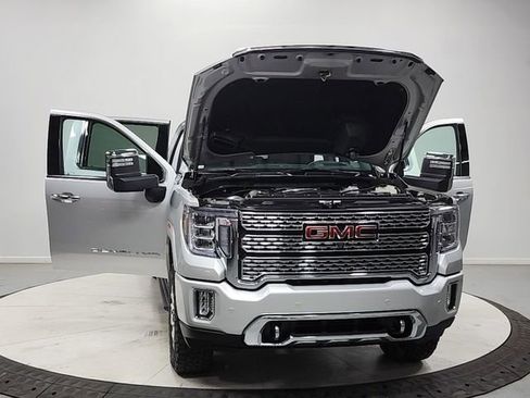 Used 2023 GMC Sierra 3500 Denali w/ Denali Ultimate Package AWD/4WD image 10