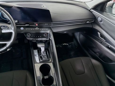 Certified 2023 Hyundai Elantra SEL w/ Convenience Package image 27