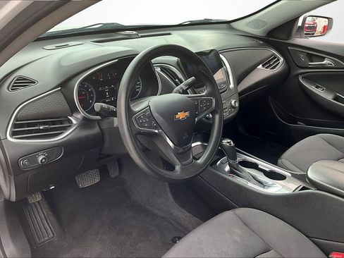 Used 2020 Chevrolet Malibu LT image 17