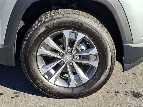 New 2026 Chevrolet Equinox LT w/ Convenience Package II image 6