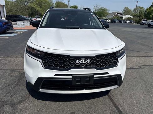 Used 2023 Kia Sorento S w/ Panoramic Sunroof Package AWD/4WD image 11