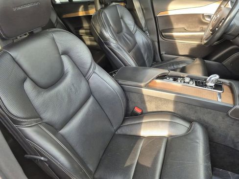 Used 2017 Volvo XC90 T8 Inscription w/ Vision Package image 17