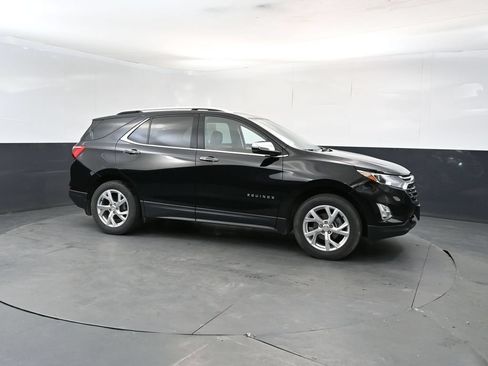 Used 2020 Chevrolet Equinox Premier AWD/4WD image 7