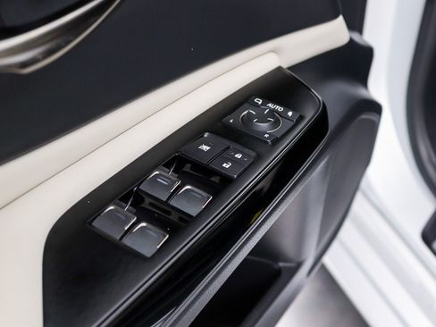 Used 2024 Lexus ES 300h w/ Luxury Package FWD image 26