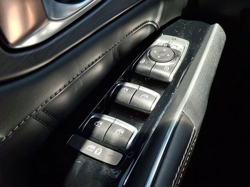 Used 2024 Kia Sorento SX AWD/4WD image 34