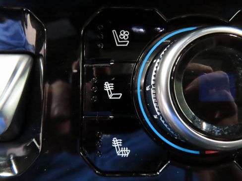 Used 2024 GMC Sierra 1500 AT4 image 66