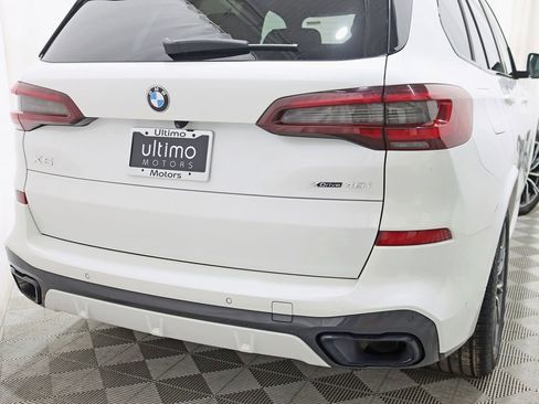 Used 2022 BMW X5 xDrive40i w/ M Sport Package image 12