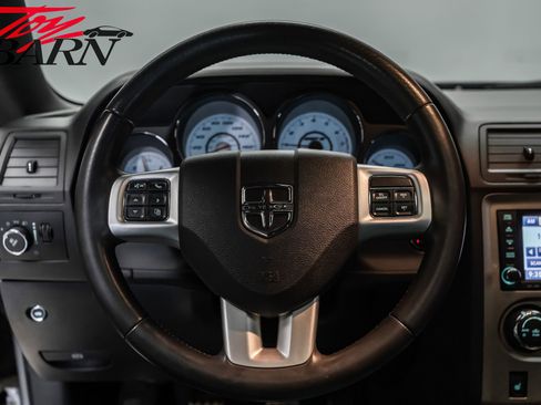 Used 2011 Dodge Challenger SRT8 image 30