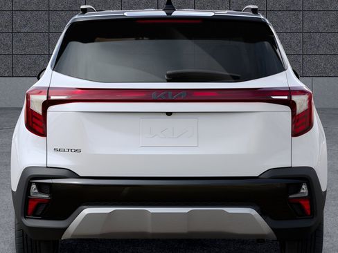New 2025 Kia Seltos S FWD image 13