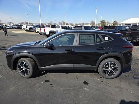 New 2026 Chevrolet Trax RS w/ Sunroof Package image 21
