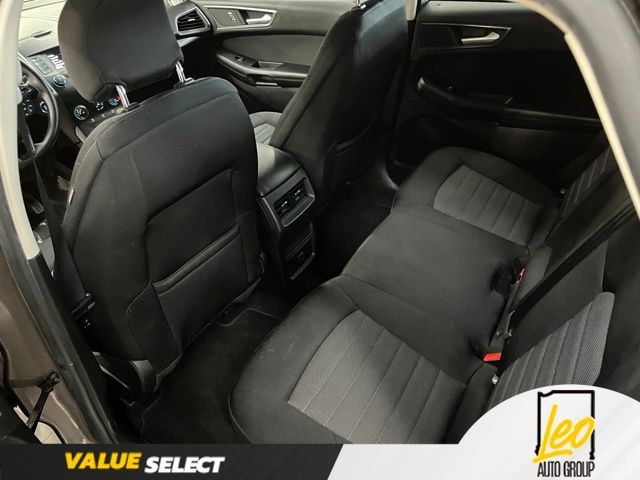 Used 2019 Ford Edge SE w/ SE Fleet Driver's Package FWD image 16