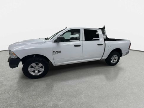 Used 2022 RAM 1500 Classic SLT w/ Electronics Group AWD/4WD image 5
