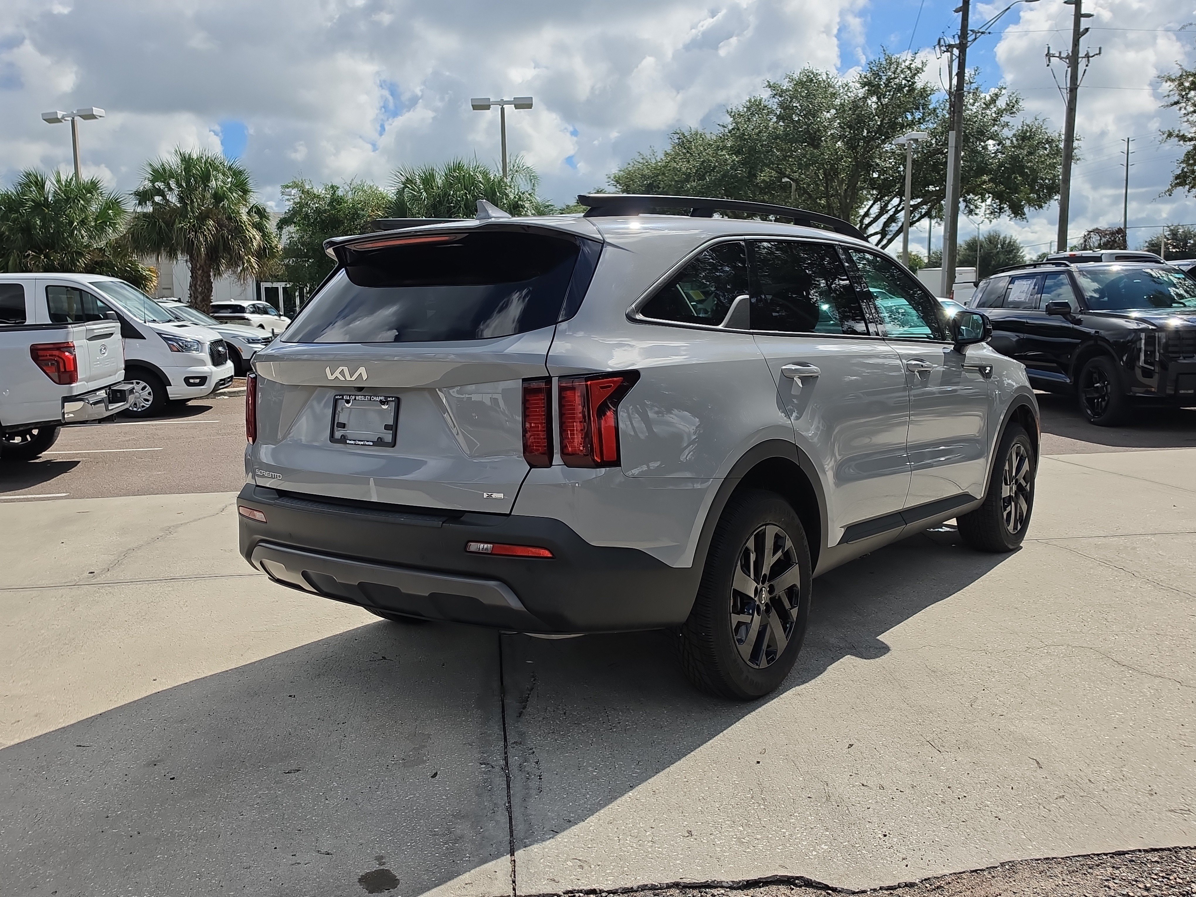 Certified 2023 Kia Sorento S AWD/4WD image 8