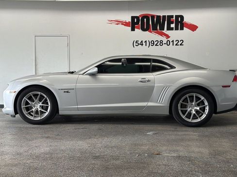 Used 2015 Chevrolet Camaro SS w/ RS Package RWD image 6
