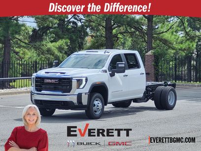 New 2026 GMC Sierra 3500 Pro w/ Convenience Package