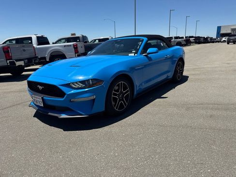 Used 2023 Ford Mustang Premium RWD image 3