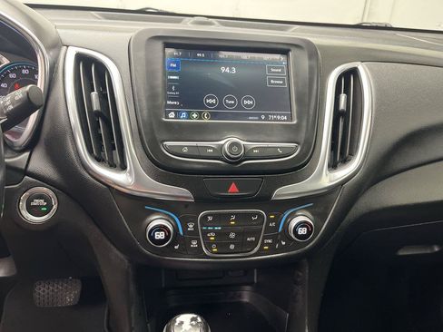 Used 2019 Chevrolet Equinox LT AWD/4WD image 17