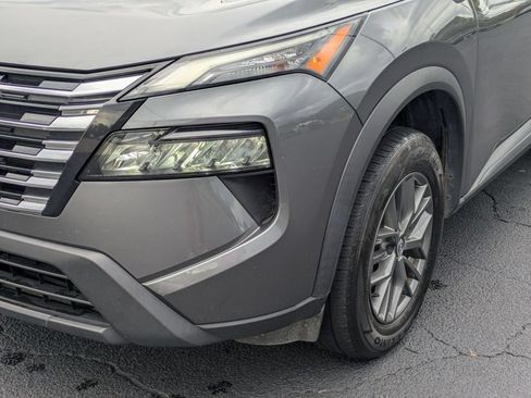 Used 2024 Nissan Rogue S FWD image 9