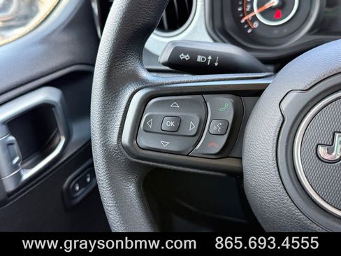 Used 2025 Jeep Wrangler Sport AWD/4WD image 25