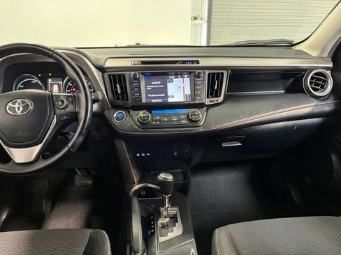 Used 2018 Toyota RAV4 XLE w/ Convenience Package AWD/4WD image 20