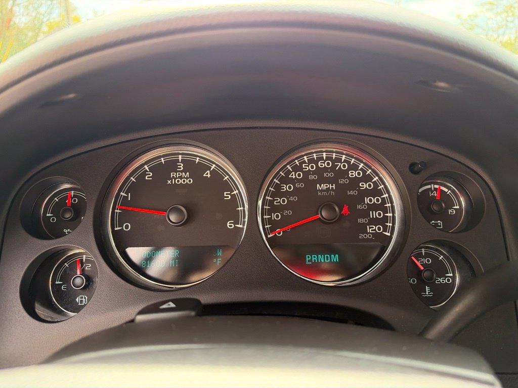 Used 2013 Chevrolet Avalanche LTZ AWD/4WD image 31