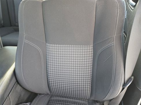 Used 2023 Dodge Charger SXT image 15