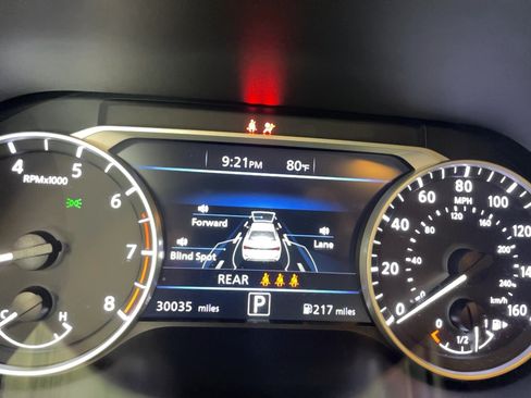 Used 2023 Nissan Sentra SV FWD image 14