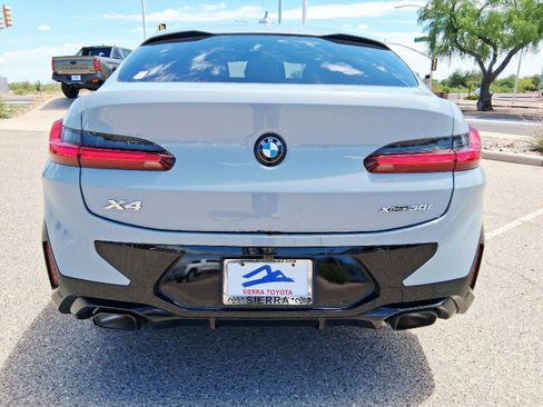 Used 2024 BMW X4 xDrive30i w/ Premium Package AWD/4WD image 5