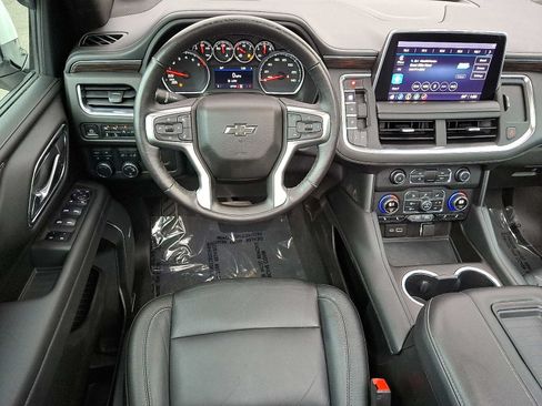 Used 2021 Chevrolet Tahoe Z71 w/ Luxury Package AWD/4WD image 12