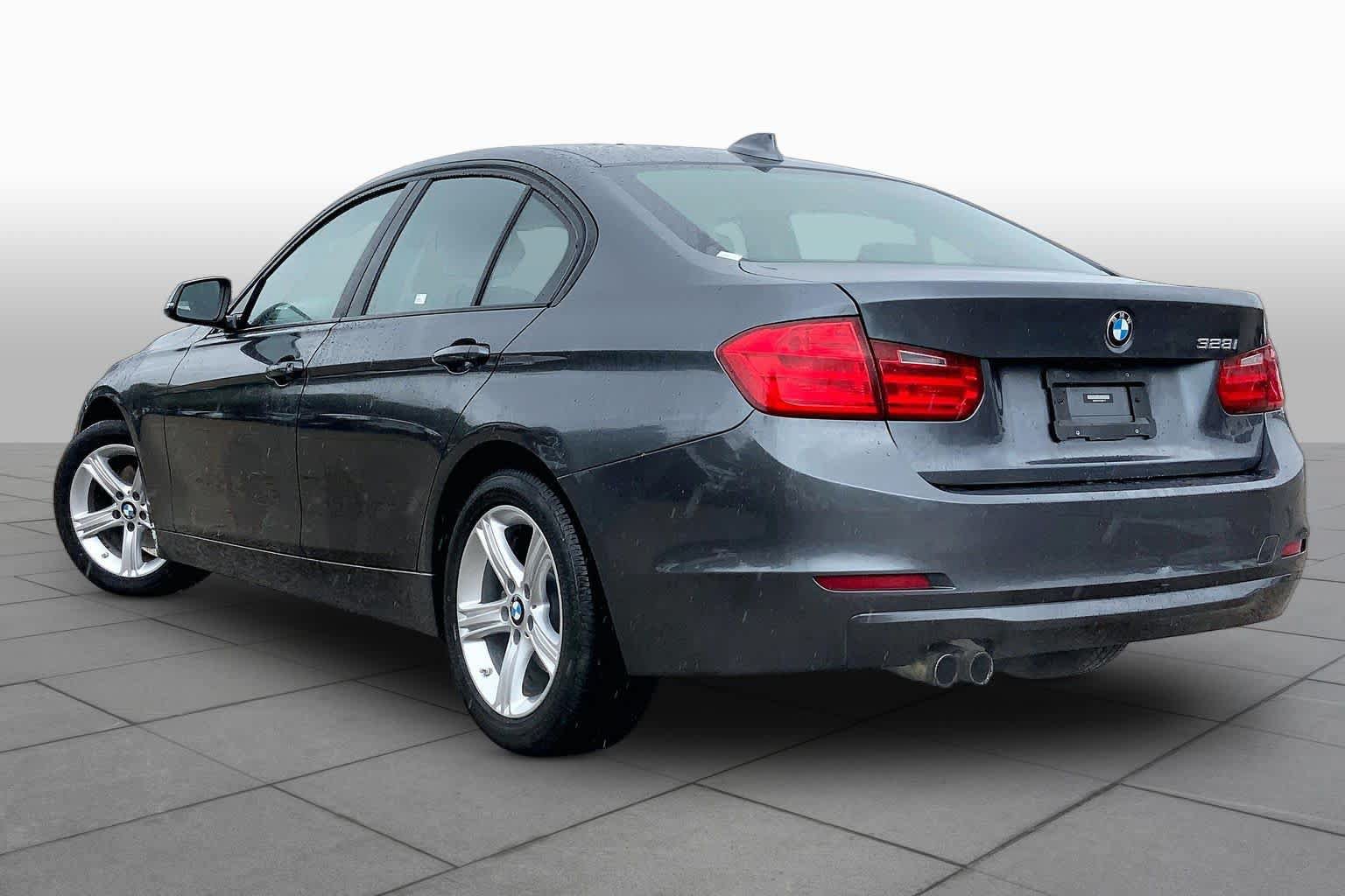 Used 2012 BMW 328i Sedan RWD image 12
