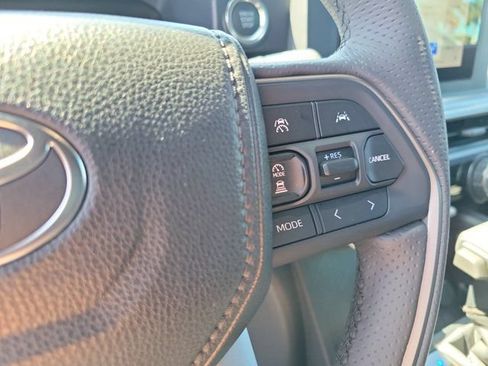Used 2026 Toyota 4Runner SR5 AWD/4WD image 27