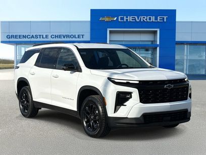 Used 2025 Chevrolet Traverse LT w/ Driver Confidence Package