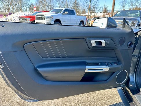 Used 2018 Ford Mustang Premium RWD image 48